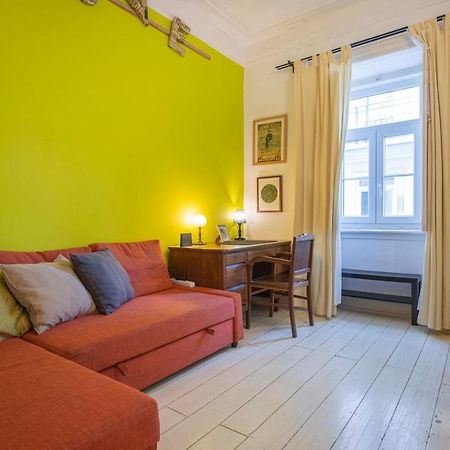 3Bdr Mouraria Apartment By Lovelystay Lisbona Esterno foto
