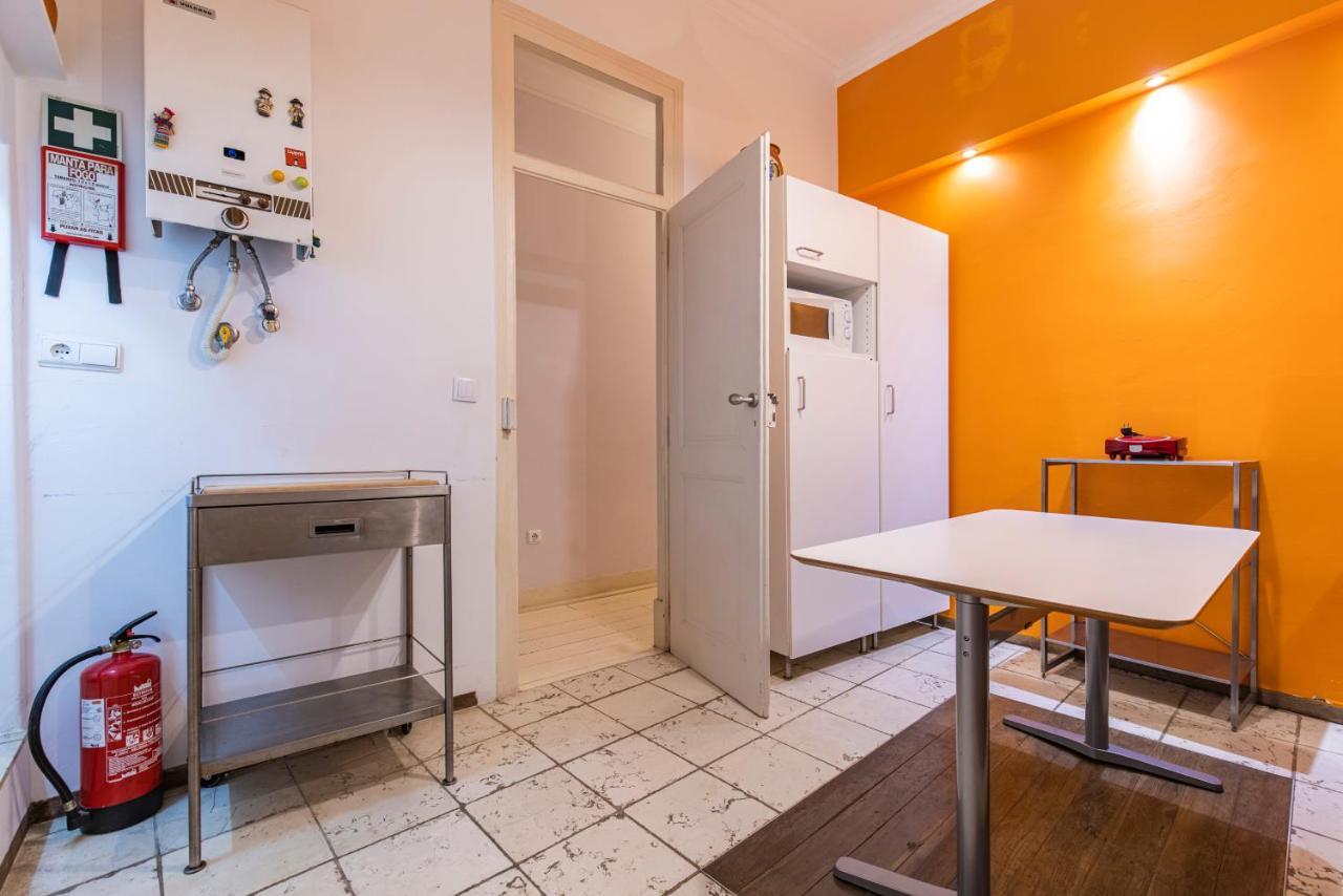 3Bdr Mouraria Apartment By Lovelystay Lisbona Esterno foto