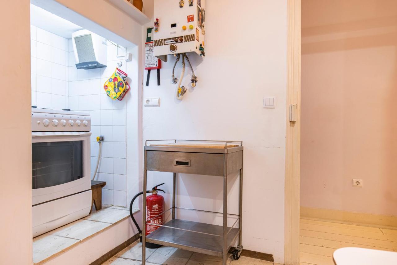 3Bdr Mouraria Apartment By Lovelystay Lisbona Esterno foto